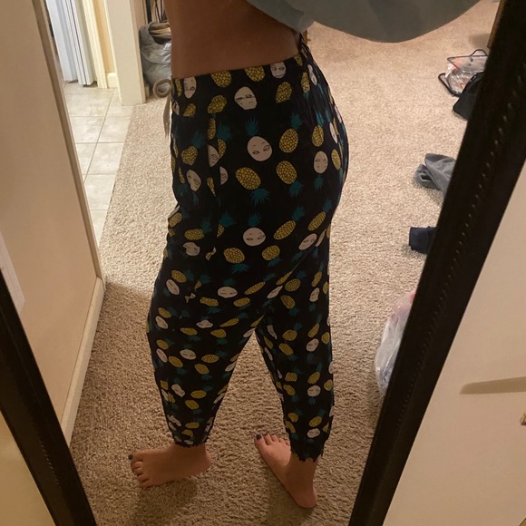 Size XS Tropical Printer Harem Pants - Picture 6 of 8